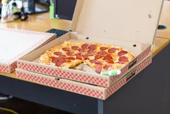 Restaurant pizza